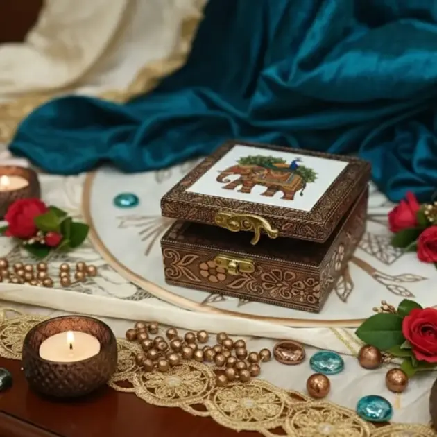 Handicraft Gemstone Painting Jewellery Box | Vanity Box